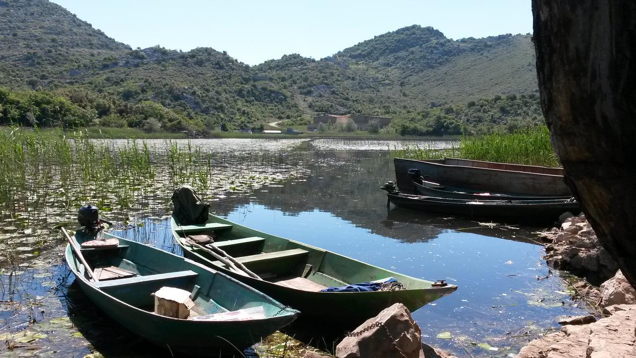 Lake House Puro Dodosi Luaran gambar